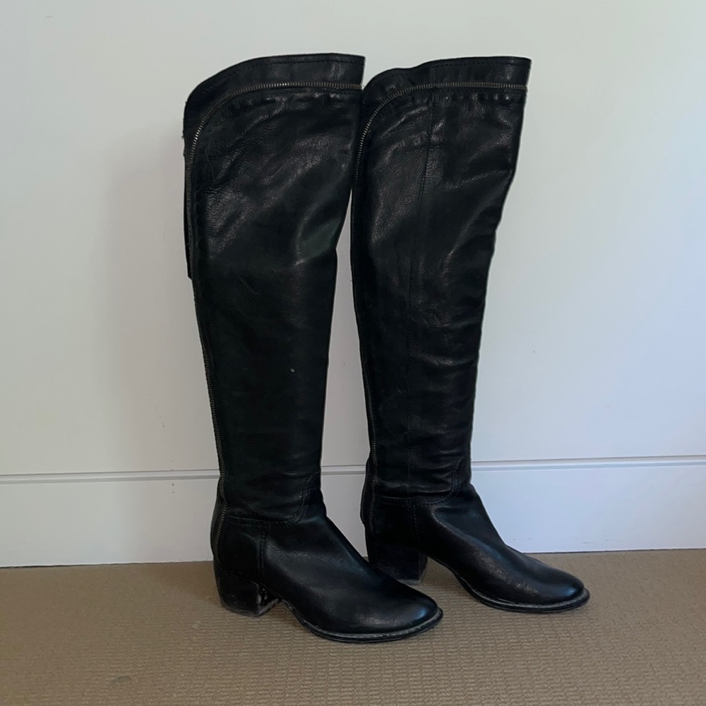 Knee high boots, size 39